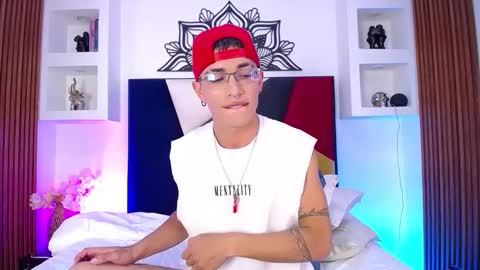 Dominik online show from April 14, 9:21 pm