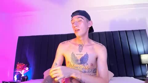 dominik_thompson777 online show from September 25, 6:06 am