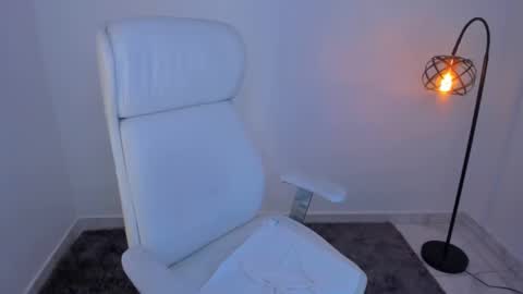 Snapshot of dominique_21x chatting on January 21, 7:26 am DOMINIC online show from January 21, 7:26 am