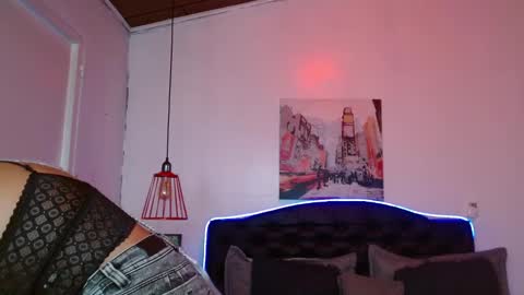  D O M I N K  online show from November 17, 8:47 pm