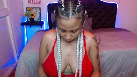  D O M I N K  online show from November 18, 8:52 am