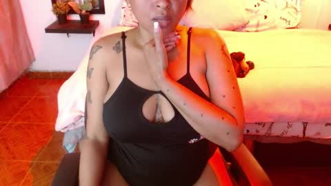  D O M I N K  online show from May 24, 8:47 pm