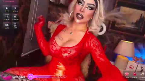 Snapshot of dominuscockwhore chatting on December 2, 10:09 am blair online show from December 2, 10:09 am