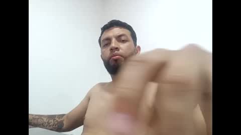 Snapshot of domm_14 chatting on October 29, 5:10 am domm_14 online show from October 29, 5:10 am