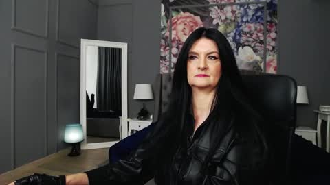 Dom Melisa online show from December 5, 9:50 pm