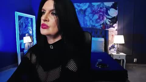 Snapshot of dommelisa chatting on July 17, 9:52 pm Dom Melisa online show from July 17, 9:52 pm