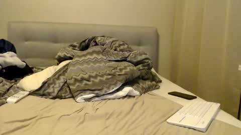 domnorwegian online show from April 15, 3:35 am