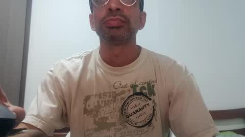 Snapshot of don__chi chatting on December 10, 12:50 am don__chi online show from December 10, 12:50 am