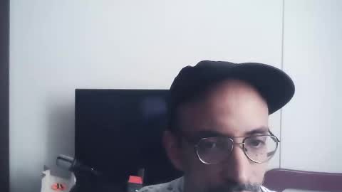 Snapshot of don__chi chatting on December 23, 6:58 pm don__chi online show from December 23, 6:58 pm