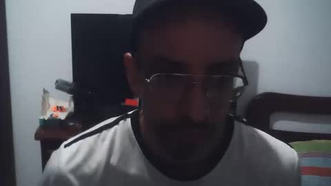 Snapshot of don__chi chatting on December 24, 1:27 am don__chi online show from December 24, 1:27 am