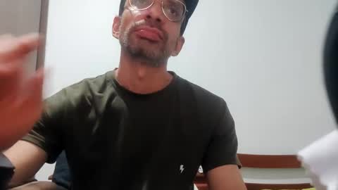 Snapshot of don__chi chatting on January 11, 1:48 am don__chi online show from January 11, 1:48 am