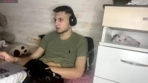 Stephanie and online show from March 20, 11:09 pm