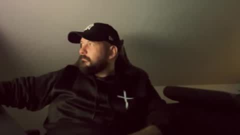 donchriiis online show from October 27, 5:11 am