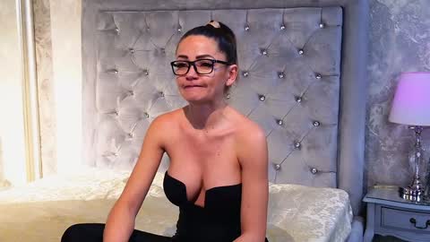 Snapshot of donna_klein chatting on December 30, 1:04 am Donna online show from December 30, 1:04 am