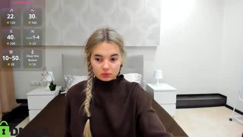 Snapshot of donnaaa_evans chatting on November 21, 11:58 pm Donna On GMT2 Mon-Fri 3-9 AM online show from November 21, 11:58 pm