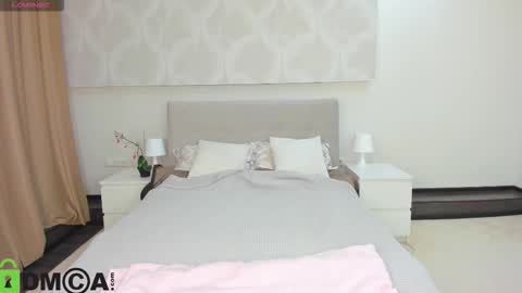 Donna On GMT2 Mon-Fri 3-9 AM online show from February 8, 11:52 pm