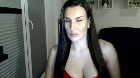 DonnaLive online show from October 27, 4:00 pm