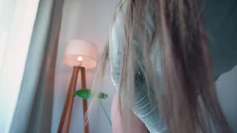 Donatella online show from May 11, 12:11 pm