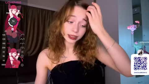 Snapshot of dontoke_ chatting on November 9, 10:19 pm Nicole online show from November 9, 10:19 pm