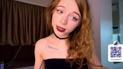 Snapshot of dontoke_ chatting on November 24, 3:23 pm Nicole online show from November 24, 3:23 pm