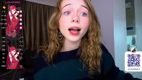 Snapshot of dontoke_ chatting on December 20, 9:33 pm Nicole online show from December 20, 9:33 pm