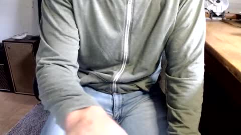 dontworryjustwatch online show from February 11, 7:05 pm