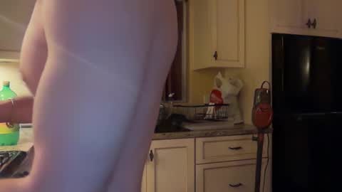 Snapshot of doodleman2077 chatting on October 14, 9:10 am doodleman2077 online show from October 14, 9:10 am