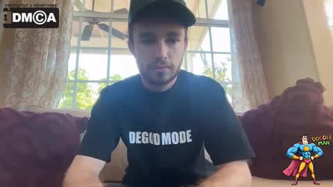 Snapshot of doodleman2077 chatting on November 10, 7:24 pm doodleman2077 online show from November 10, 7:24 pm