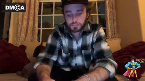 Snapshot of doodleman2077 chatting on November 21, 5:28 am doodleman2077 online show from November 21, 5:28 am