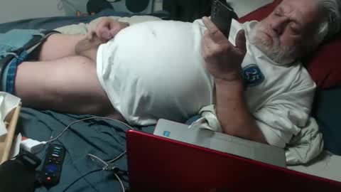 cummingdoouug online show from April 11, 2:10 pm