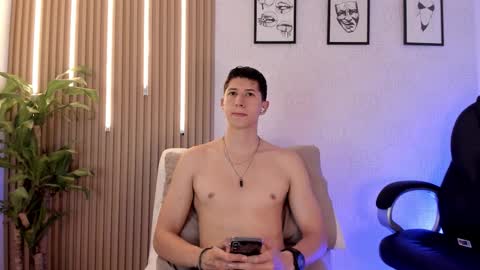 dorian_mystery online show from February 9, 6:45 pm