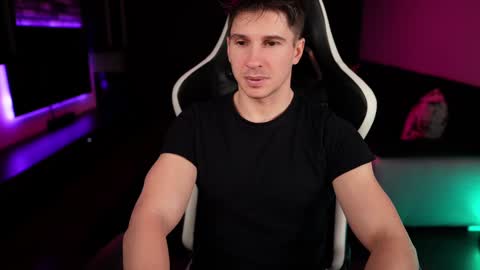 Dorian Reyes online show from January 16, 12:12 am