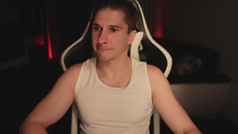 Dorian Reyes online show from May 27, 10:40 pm