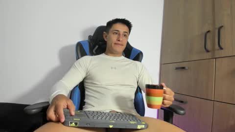 dorman_boy online show from March 4, 3:01 am