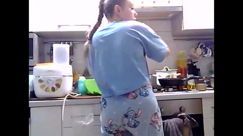 Dorrie Ann online show from January 27, 6:31 pm