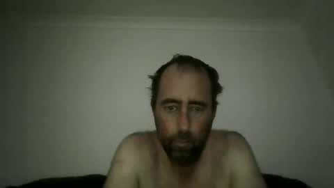 dossy1981 online show from March 10, 6:40 am