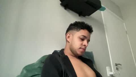 Snapshot of dotadinha chatting on February 25, 2:16 pm dotadinha online show from February 25, 2:16 pm