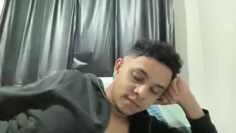 Snapshot of dotadinha chatting on February 28, 6:03 am dotadinha online show from February 28, 6:03 am