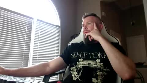 Snapshot of doubleatalexander chatting on June 7, 9:51 pm Thomas the Tank online show from June 7, 9:51 pm