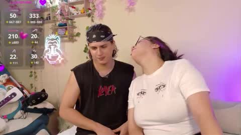 Snapshot of doubledelight_ chatting on February 22, 2:13 am Chelsea Dante online show from February 22, 2:13 am