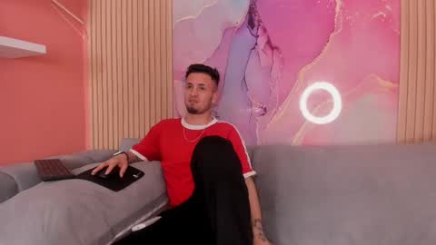 Snapshot of doublepleasure69_ chatting on November 19, 5:18 am doublepleasure69_ online show from November 19, 5:18 am