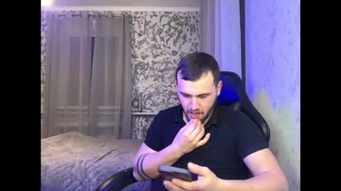 douglas_666 online show from February 15, 9:33 pm