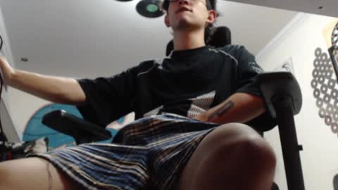 douglas_drake online show from February 6, 4:42 am