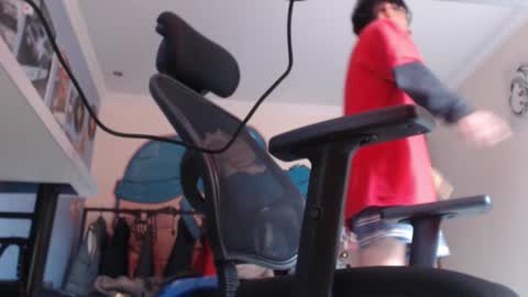 douglas_drake online show from February 20, 7:52 pm