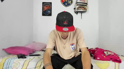 douglas_gallegos online show from December 11, 4:39 am