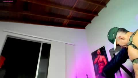 Douglas Safado online show from January 5, 9:05 am