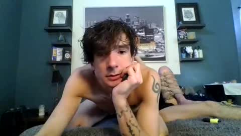 Douxi online show from November 18, 8:35 pm