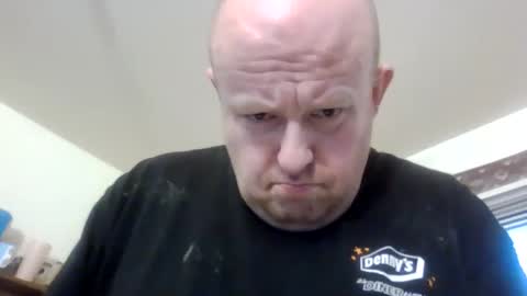 Snapshot of doyle5557gmailcom chatting on January 6, 5:59 pm doyle5557gmailcom online show from January 6, 5:59 pm