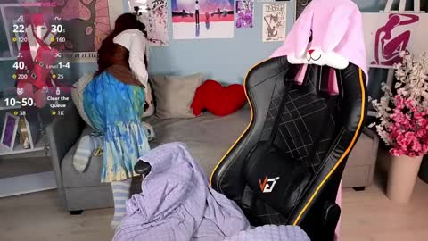 Draculaura online show from April 4, 10:35 am