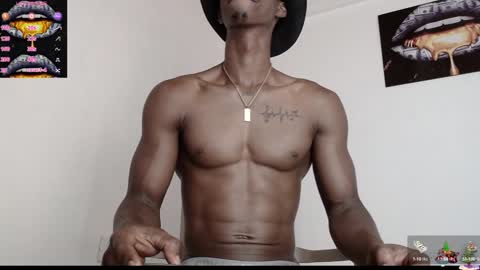 Snapshot of drake_brown_23 chatting on January 7, 12:52 pm Drake 23 online show from January 7, 12:52 pm